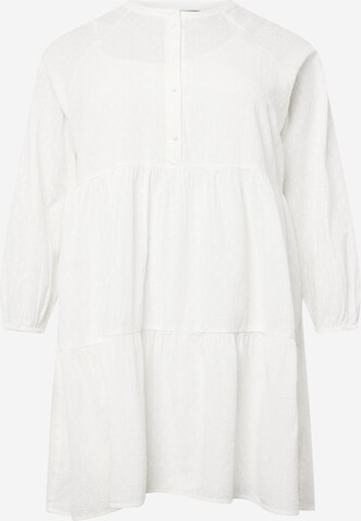 Robe-chemise 'PCAGNETA' PIECES Curve en blanc : devant