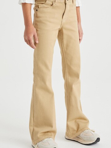 Flared Jeans di WE Fashion in beige