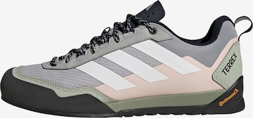Scarpa bassa 'Skychaser Solo' di ADIDAS TERREX in bianco: frontale
