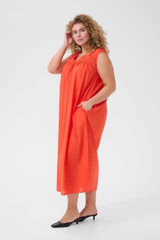 Robe 'Thia' KAFFE CURVE en rouge