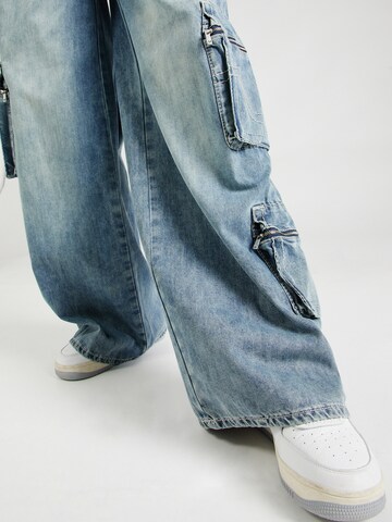 True Religion Wide leg Cargo Jeans in Blue