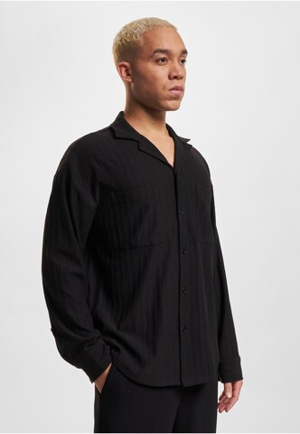 DEF - Ajuste regular Camisa 'Cali' en negro: frente
