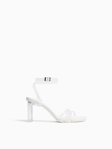 Bershka Sandalen met riem in Transparant