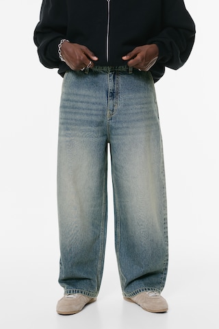 Baggy Jean Pull&Bear en bleu : devant
