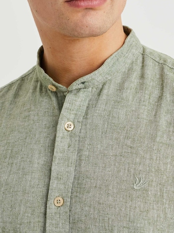 WE Fashion - Slim Fit Camisa em verde