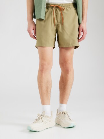 QUIKSILVER - Regular Calções de banho 'SOLID 15' em verde: frente