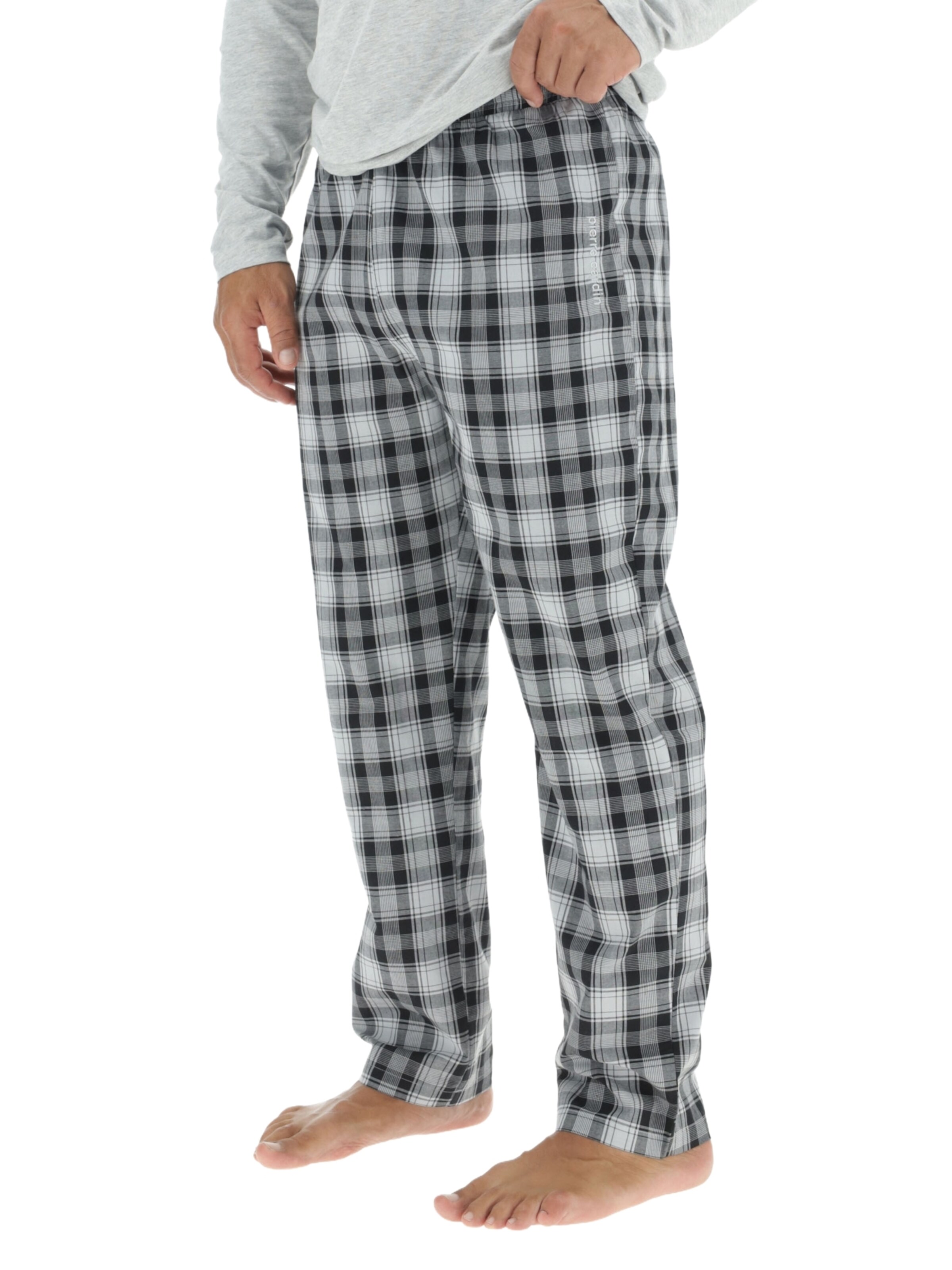 Pantaloncini da pigiama di PIERRE CARDIN in nero