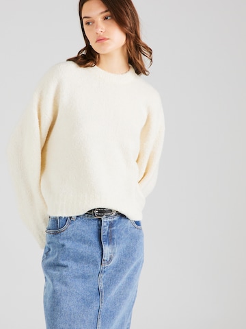 TOPSHOP Sweater in Beige: front