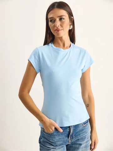 Top di Bianco Lucci in blu