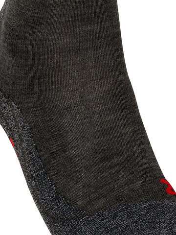 FALKE Sportsocken 'TK2 Explore Sensitive'‌‌‌‌‌‌ in Grau
