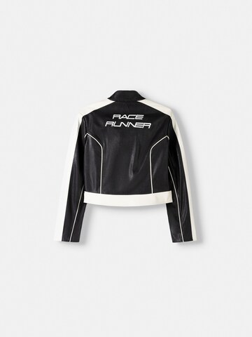 Geacă de primăvară-toamnă de la Bershka pe negru