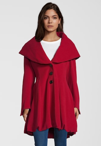 ERICH FEND Winter Coat in Red: front