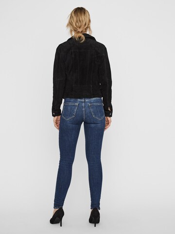 VERO MODA Tussenjas 'Roycesalon' in Zwart