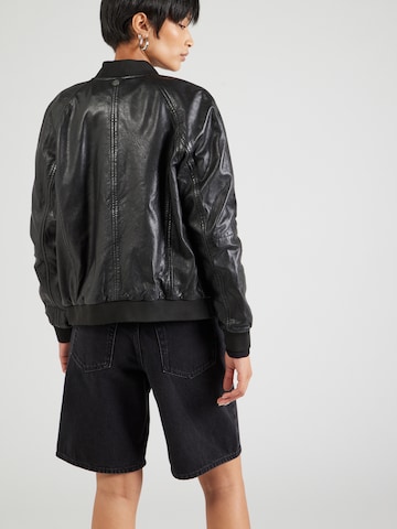 Gipsy by Mauritius Between-season jacket 'Lyone' in Black