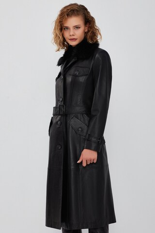 Derimod Between-seasons coat in Black