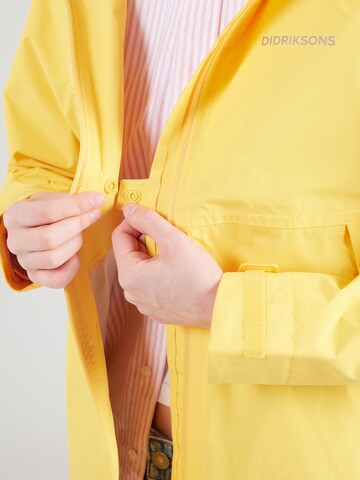 Veste outdoor 'TILDE' Didriksons en jaune