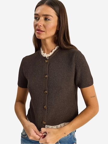 Cardigan Bianco Lucci en marron