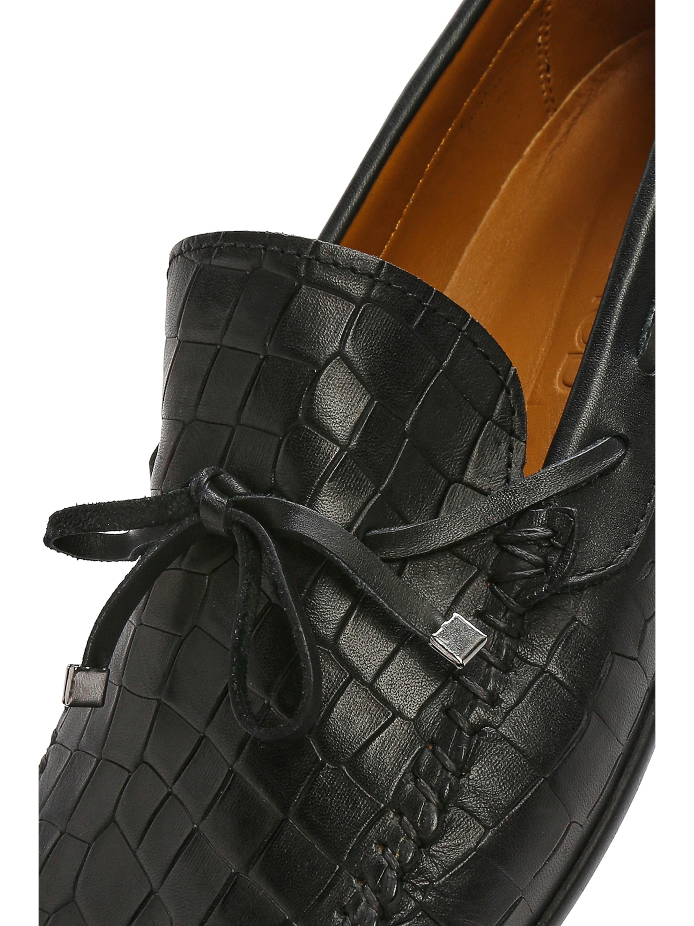 Derimod Moccasin in Black