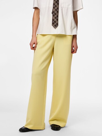 Wide Leg Pantalon 'PCKamil' PIECES en jaune