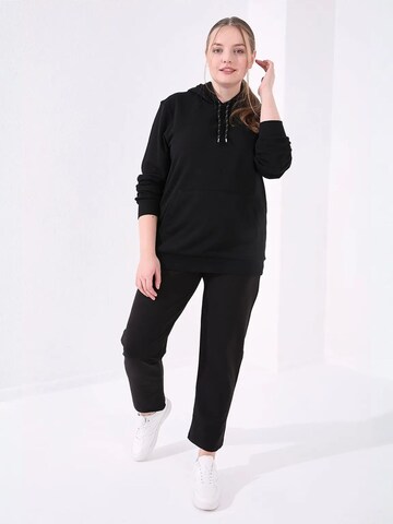 Tommy Life Regular Pants 'Jogginghose' in Black