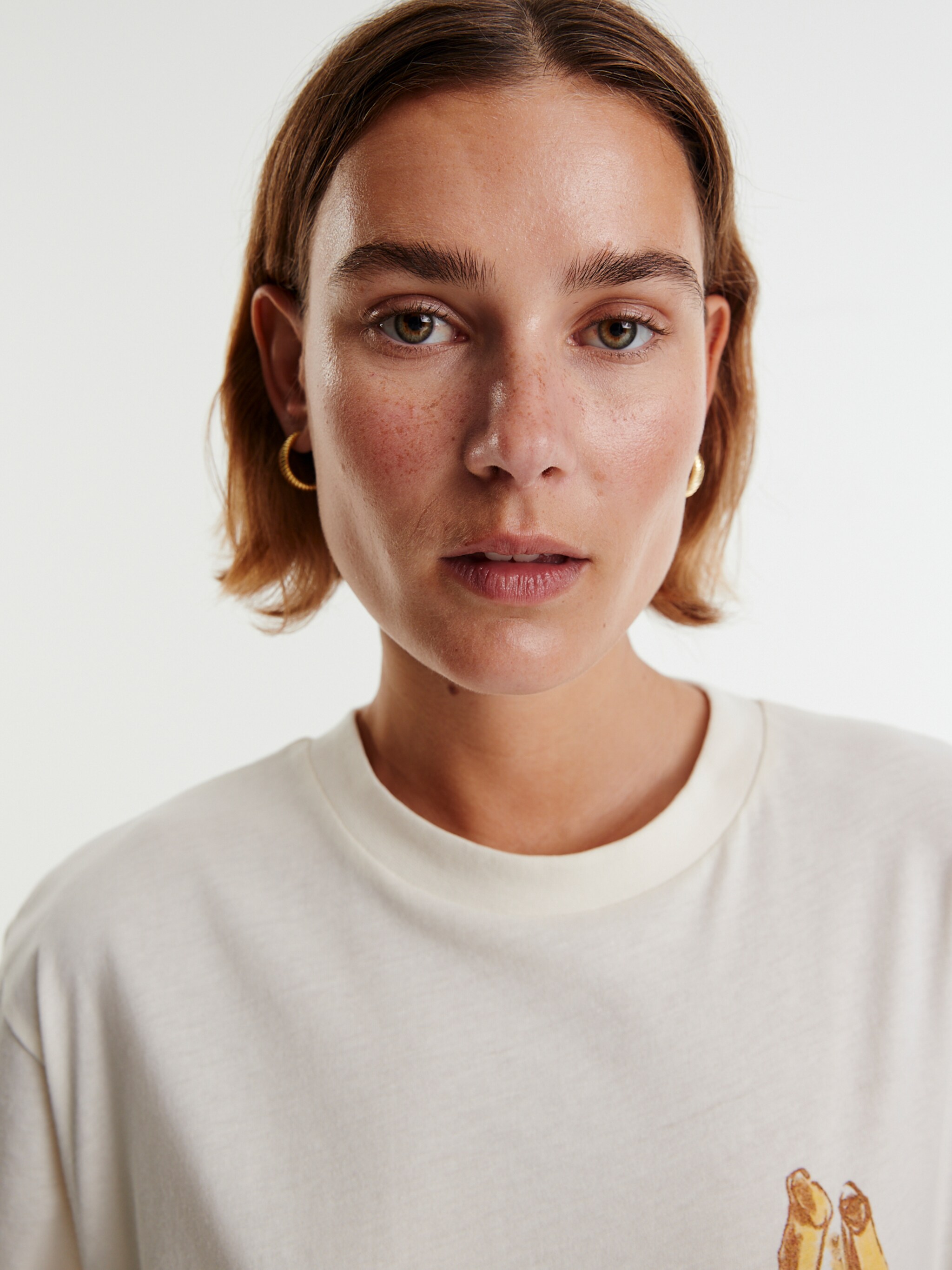 EDITED Produits T-shirt 'Dela' beige