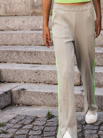 Loosefit Pantalon Looxs Revolution en gris