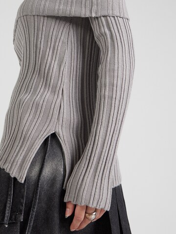 Pullover di SHYX in grigio