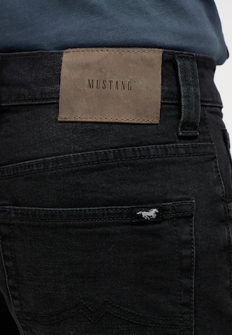 MUSTANG Tapered Jeans 'Toledo' in Black