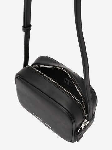 Borsa a tracolla 'Essential' di Tommy Jeans in nero