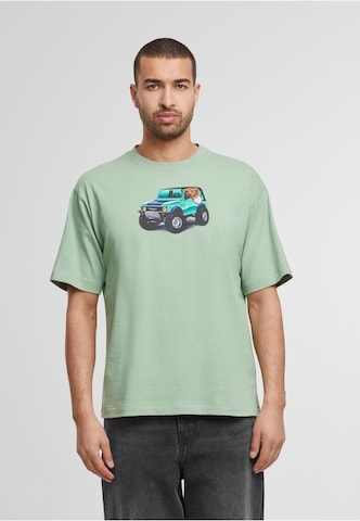 MARKET T-Shirt '4x4 Bear' in Grün
