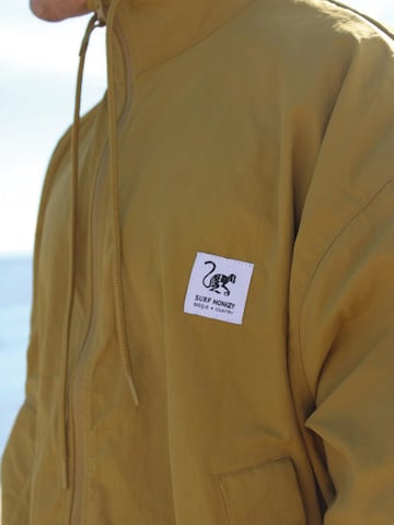 Surf Monkey - Chaqueta funcional en amarillo