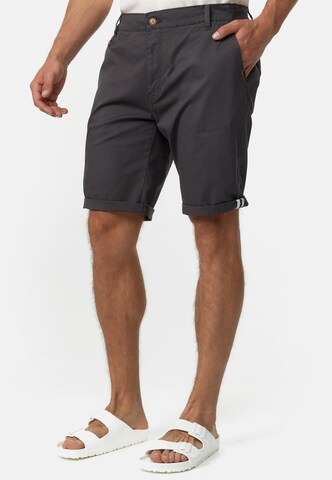 INDICODE JEANS Regular Shorts 'Creel' in Grau