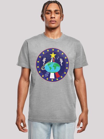 T-Shirt 'NASA Classic Globe Astronauts' F4NT4STIC en gris : devant