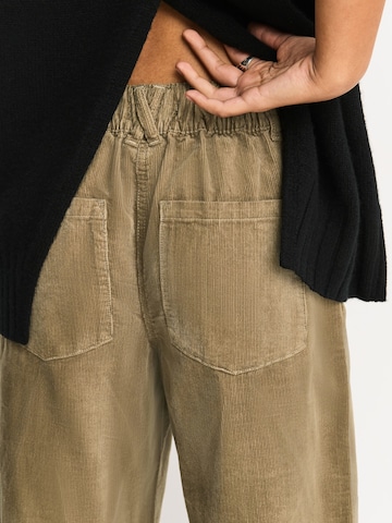 Next Wide Leg Hose in Braun