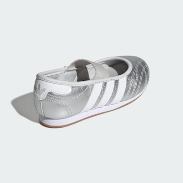 ADIDAS ORIGINALS Sneakerina 'Taekwondo' in Silber