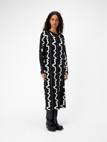 Robes en maille 'RAY' OBJECT en noir