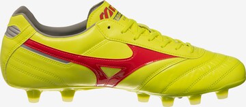 Chaussure de foot MIZUNO en jaune