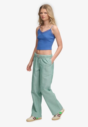 Superdry & Co Loosefit Broek in Groen