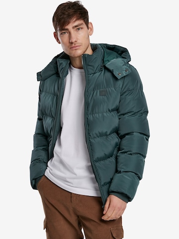 Urban Classics Winter Jacket in Green: front