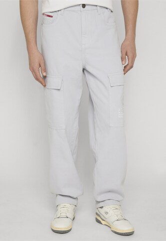 Ecko Unlimited Regular Cargo Pants in Grey: front