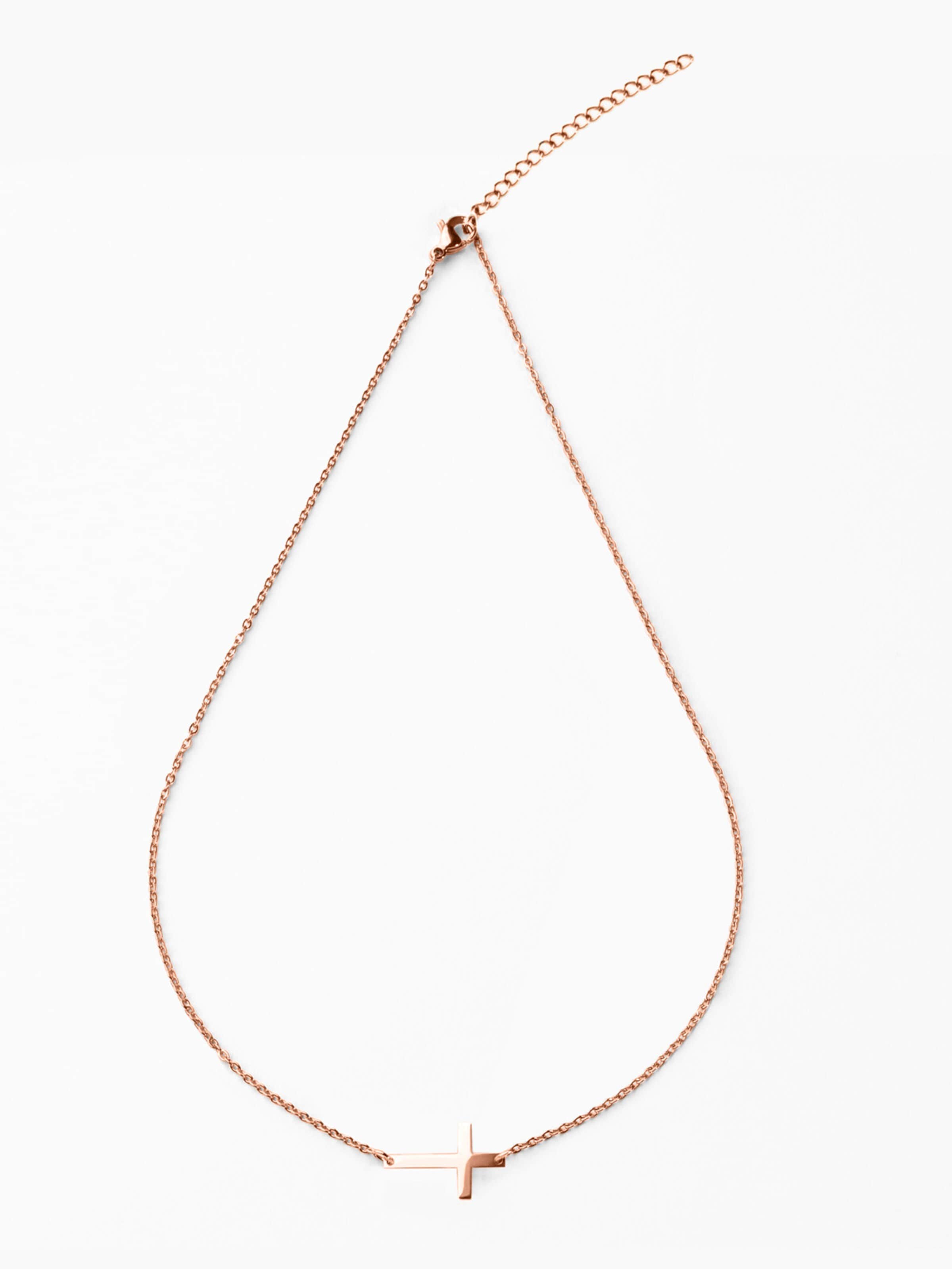 day berlin Necklace 'Cross' in Gold: front