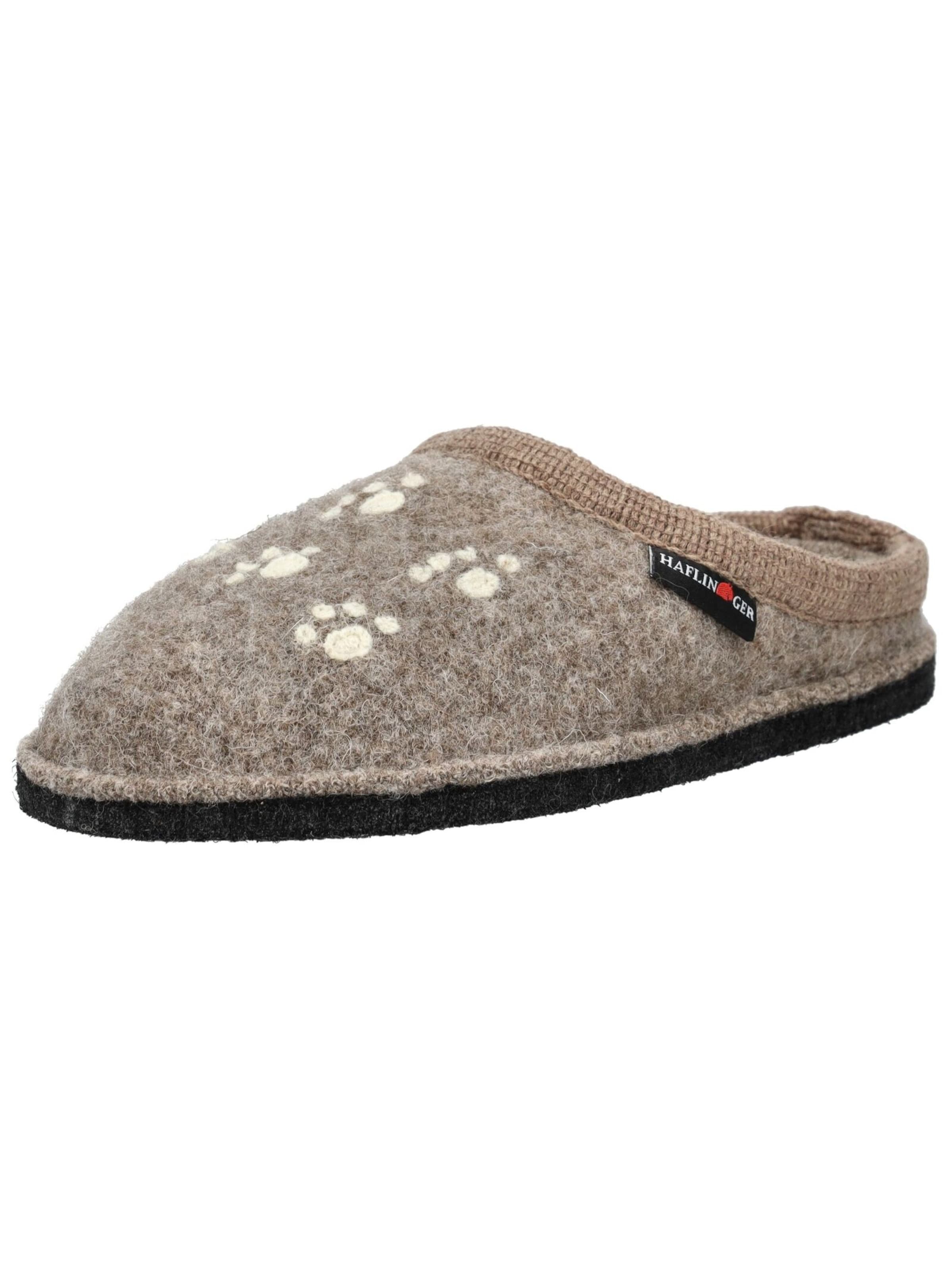 HAFLINGER Slippers in Beige: front