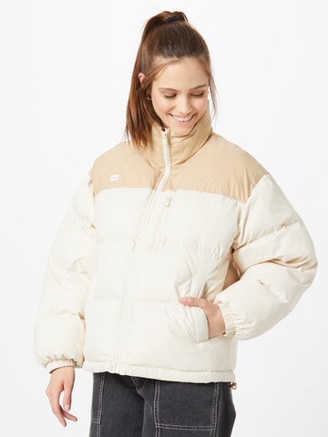 LEVI'S ® Overgangsjakke 'Noe Short Puffer' i beige: forside