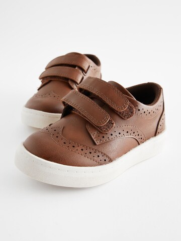 Chaussure basse Next en marron