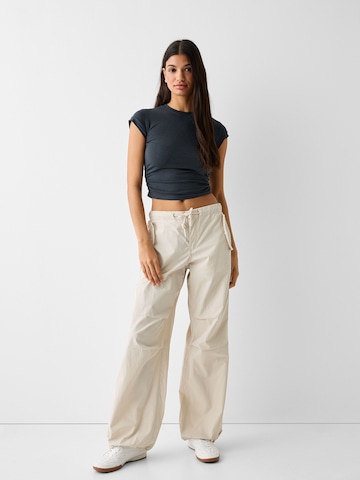 Bershka Loose fit Trousers in White