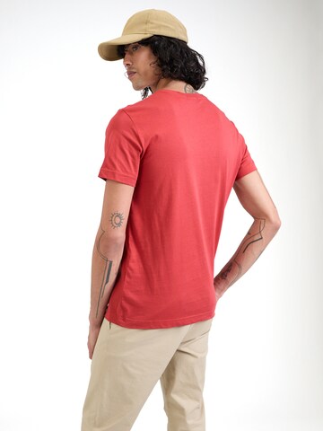 GANT Тениска в червено