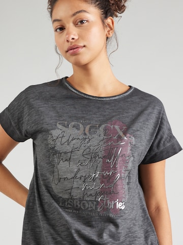 Soccx T-shirt i grå
