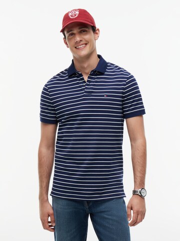 TOMMY HILFIGER Póló '1985' - kék: elől