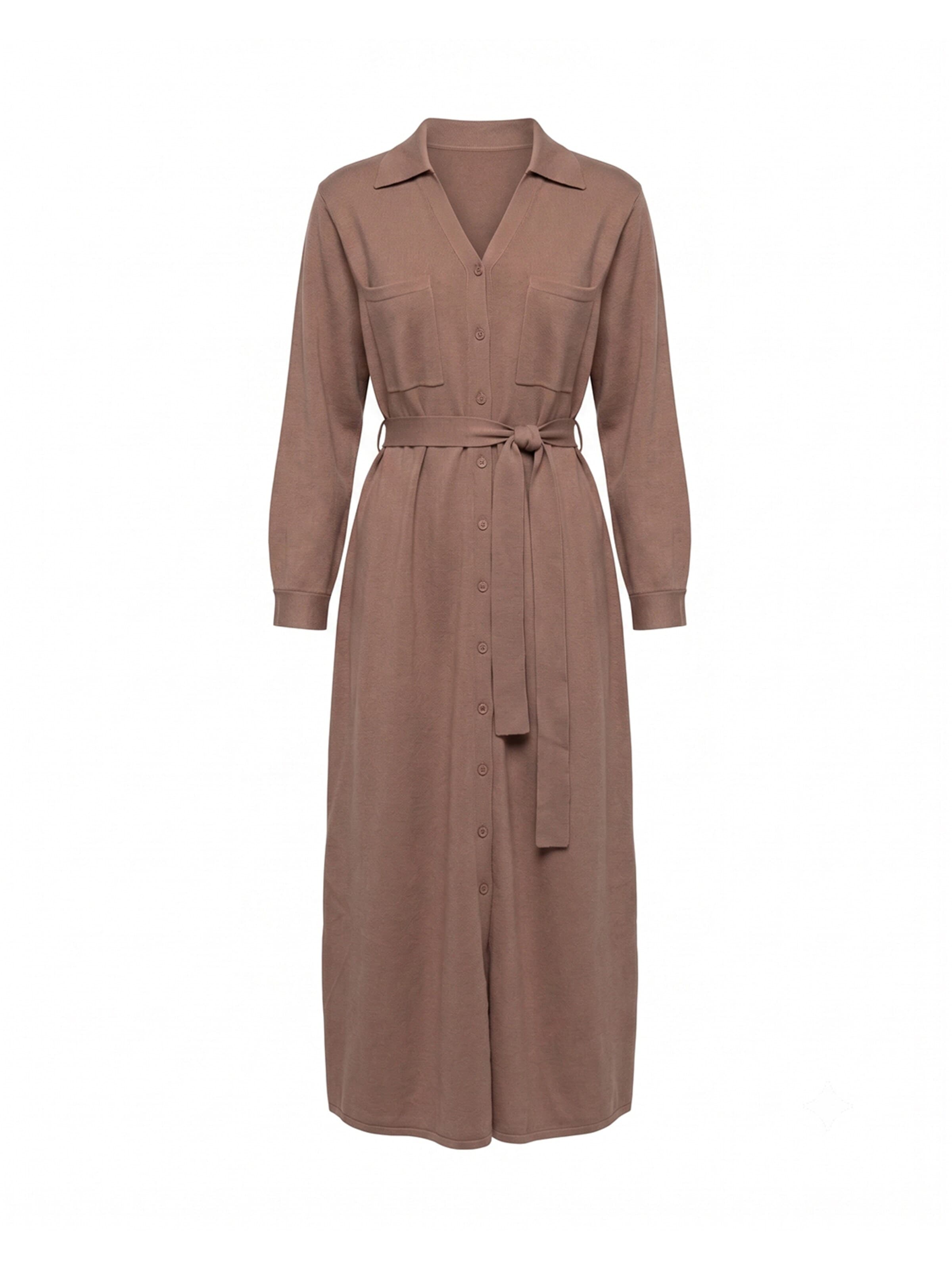 Robes en maille 'Vestido camisero de punto largo con bolsillos en el pecho y cinturon. (BROWN)' Tantra en marron : devant