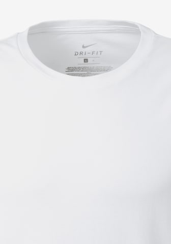 Regular fit Maglietta di NIKE in bianco